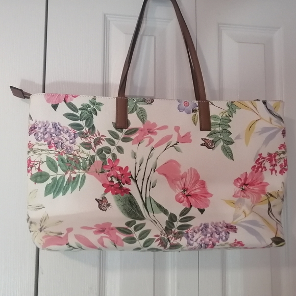 Apt. 9 Butterfly Bag 🦋🌴 - Picture 2 of 6